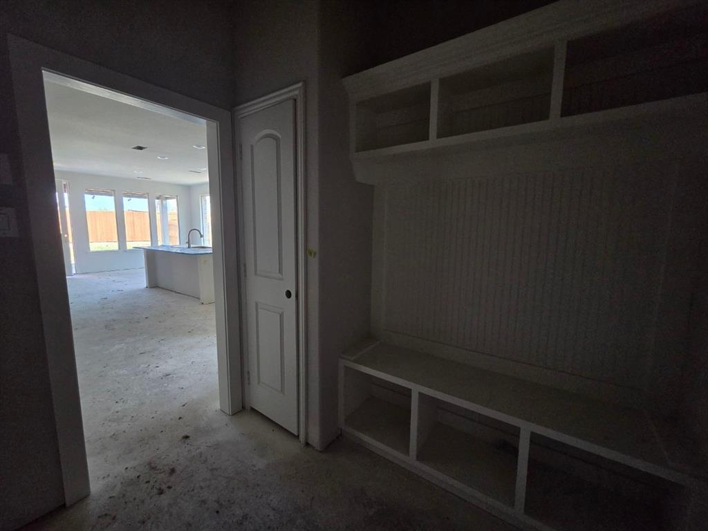 808 Silverleaf Drive Property Photo 5
