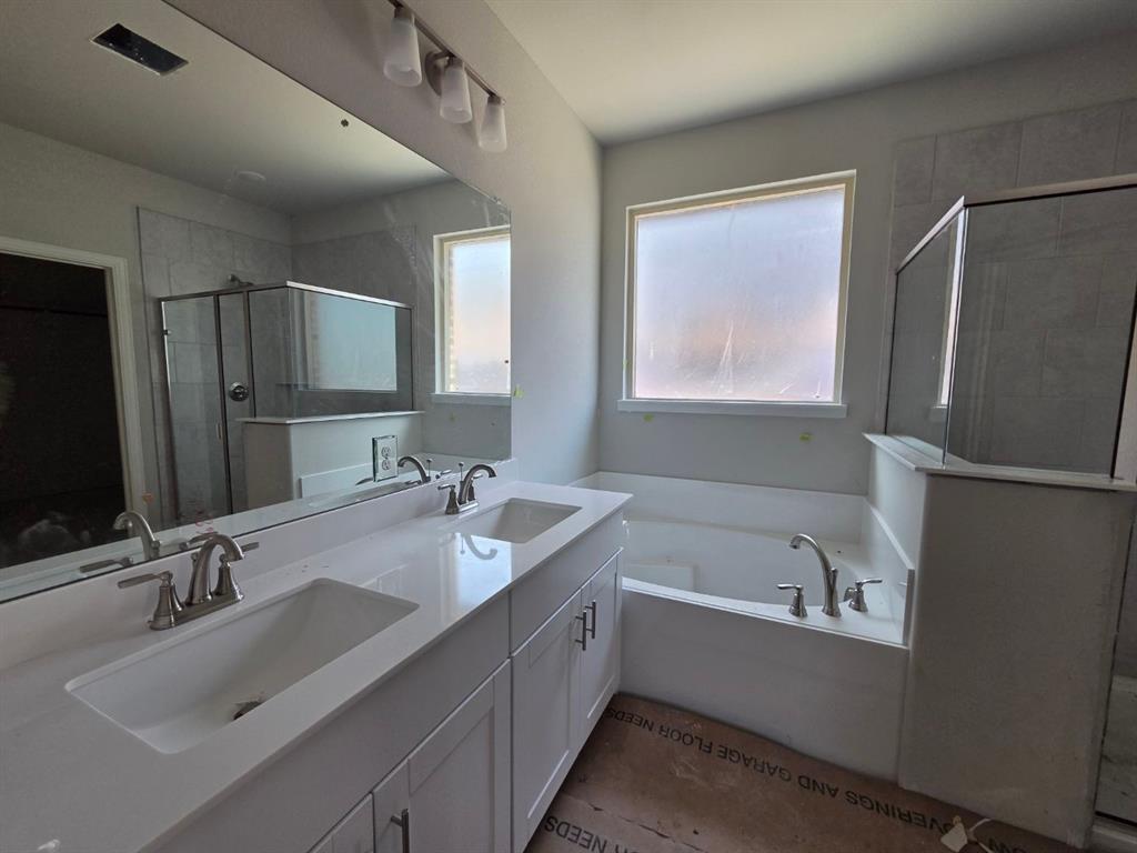 808 Silverleaf Drive Property Photo 9