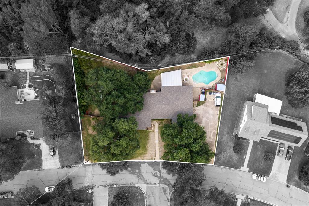 3802 Wendy Oaks Drive Property Photo 3