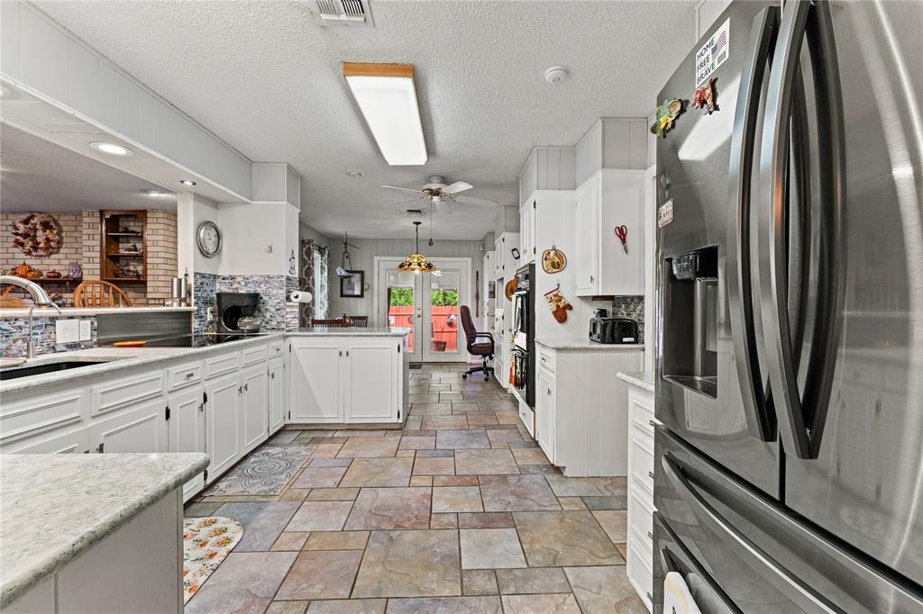 3802 Wendy Oaks Drive Property Photo 11
