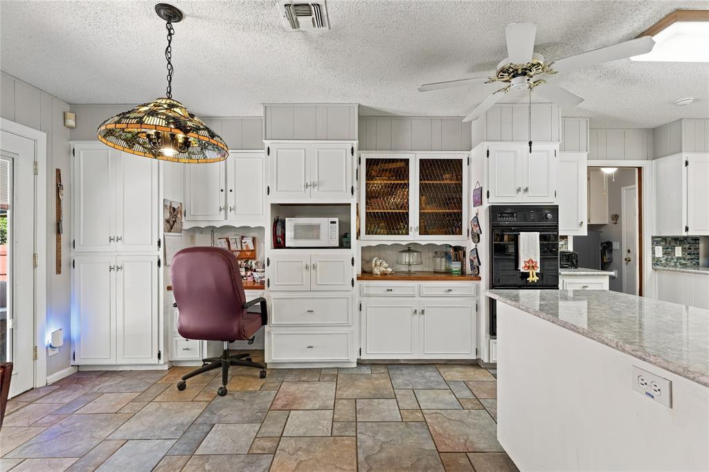 3802 Wendy Oaks Drive Property Photo 17