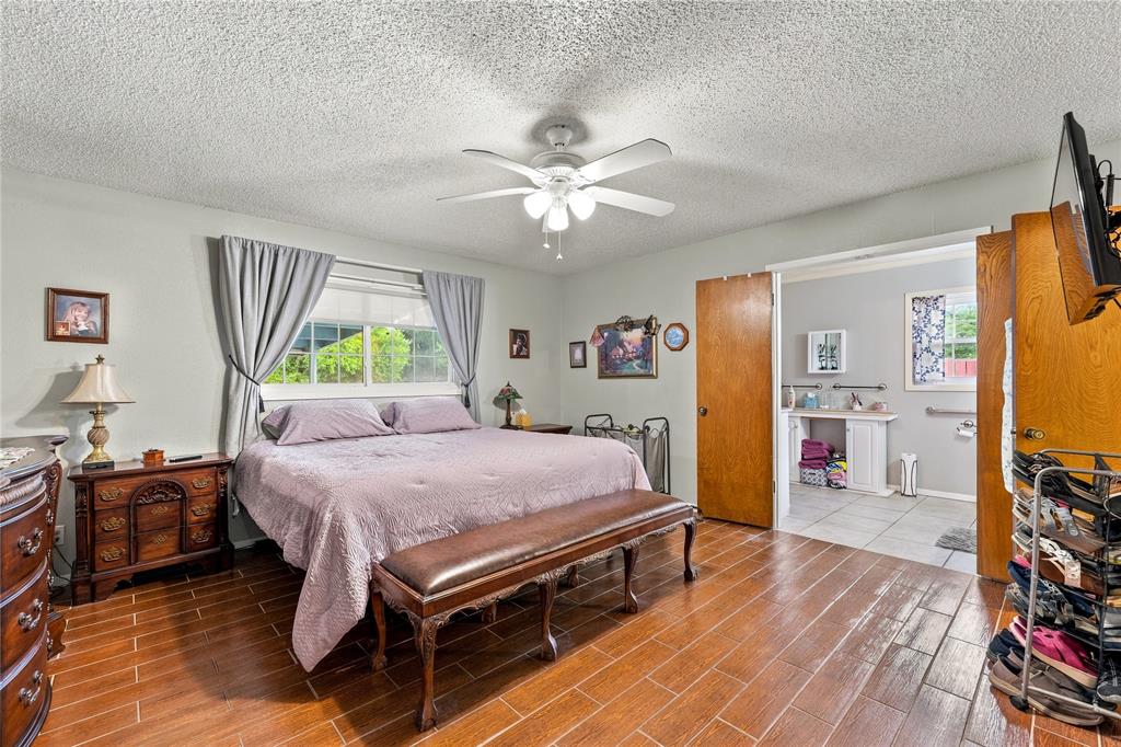 3802 Wendy Oaks Drive Property Photo 23