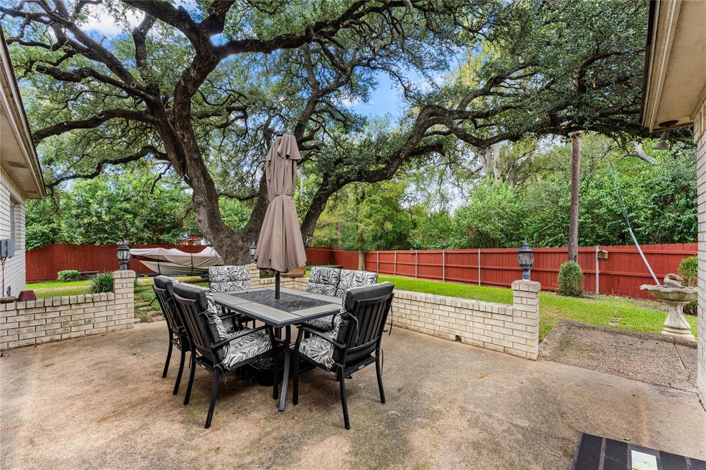 3802 Wendy Oaks Drive Property Photo 33