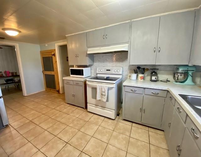 601 S Avenue G Property Photo 3