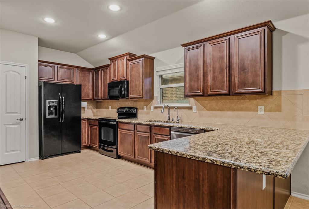 2018 Sterling Gate Drive Property Photo 4