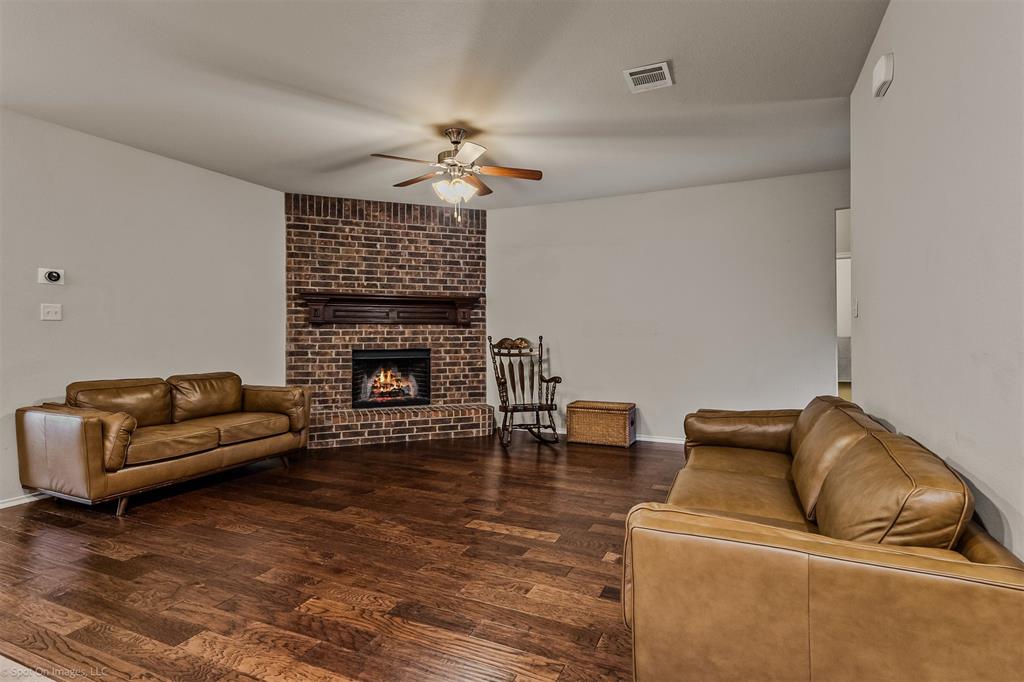 2018 Sterling Gate Drive Property Photo 9