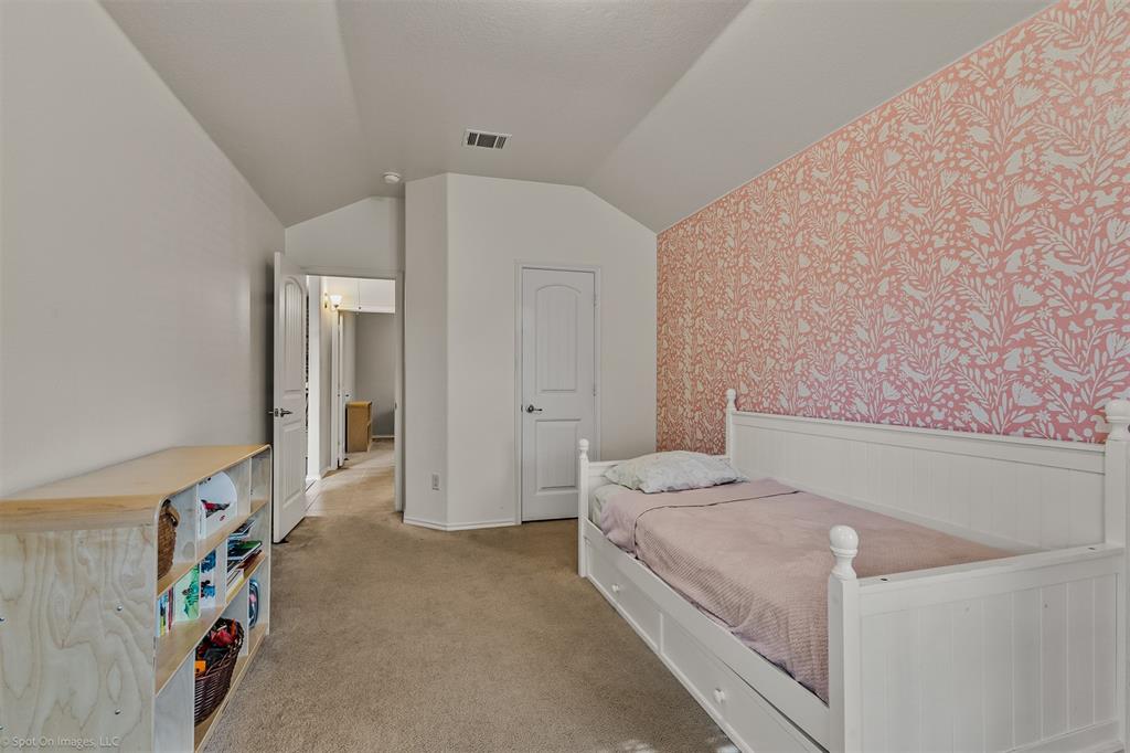 2018 Sterling Gate Drive Property Photo 17
