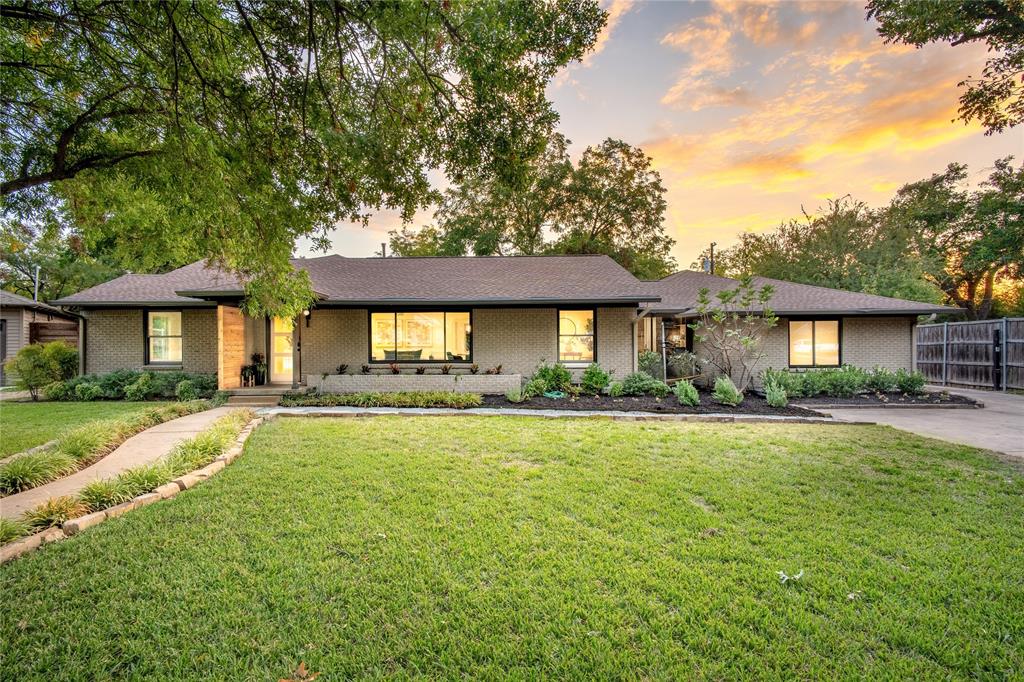1131 Wicklow Drive Property Photo 1