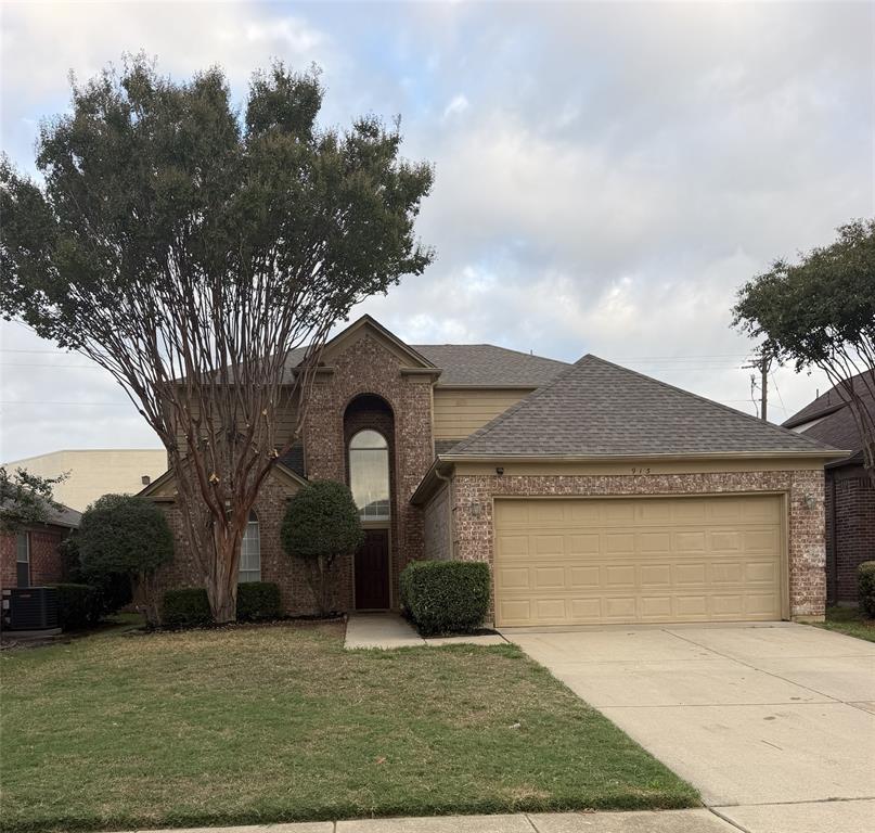 913 Waterford Way Property Photo 1