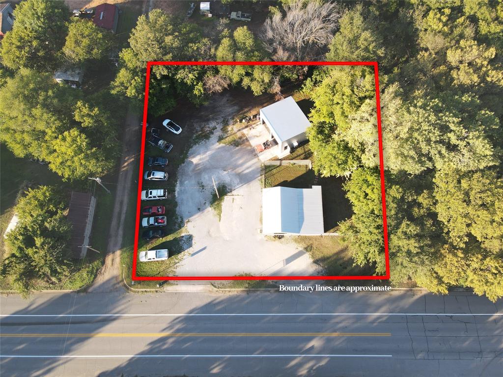 1203 Us Hwy 81 Property Photo 2