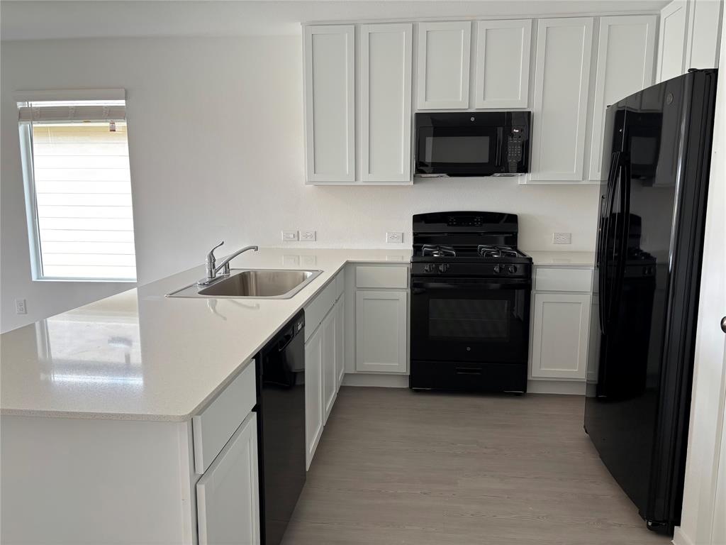 2729 Johnson Drive Property Photo 5