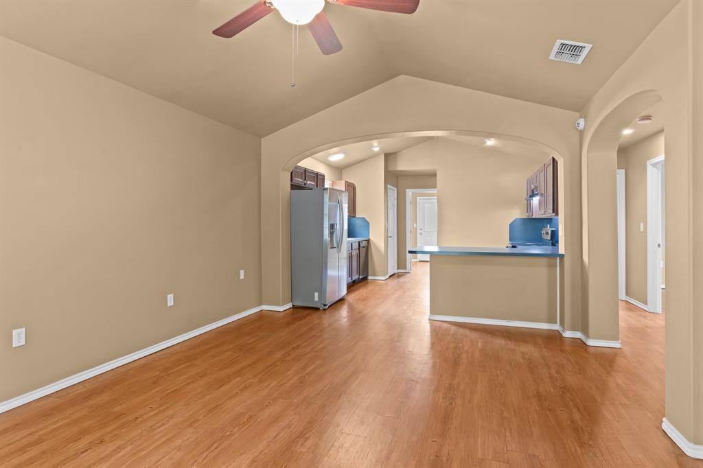 205 Lomond Avenue Property Photo 4