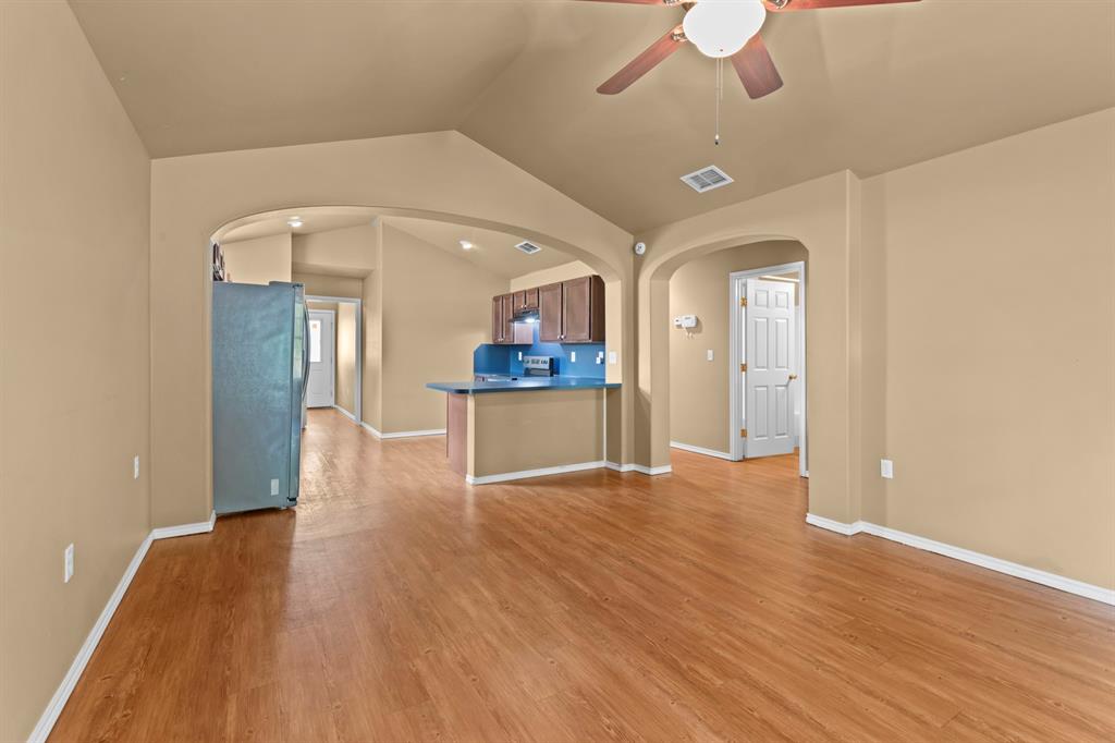 205 Lomond Avenue Property Photo 5