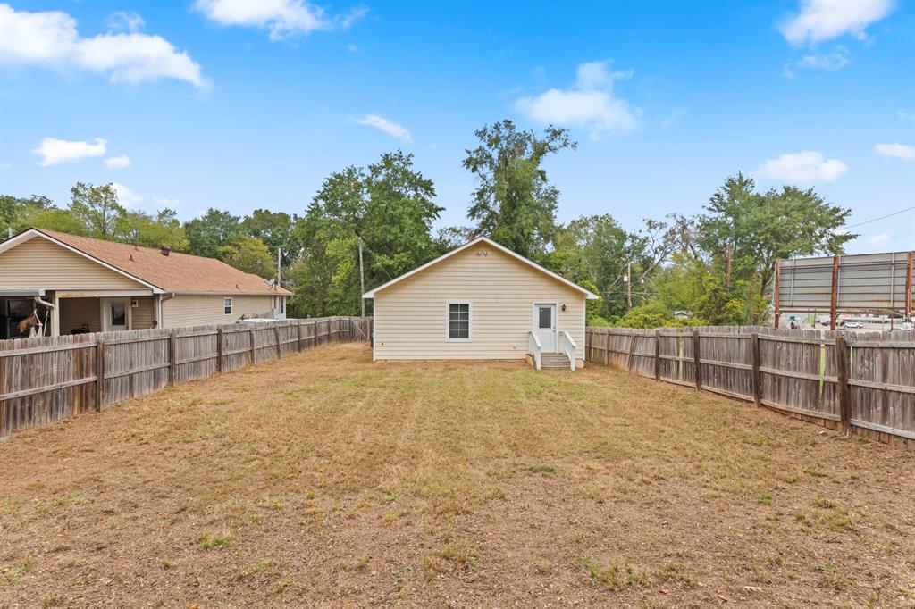 205 Lomond Avenue Property Photo 21