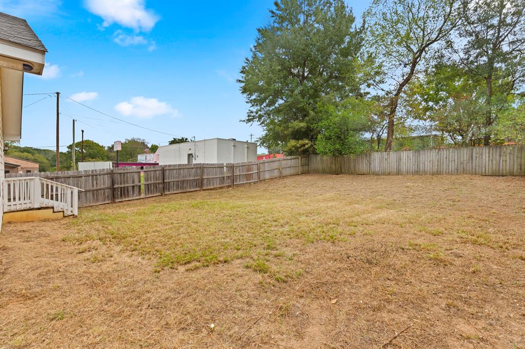205 Lomond Avenue Property Photo 22