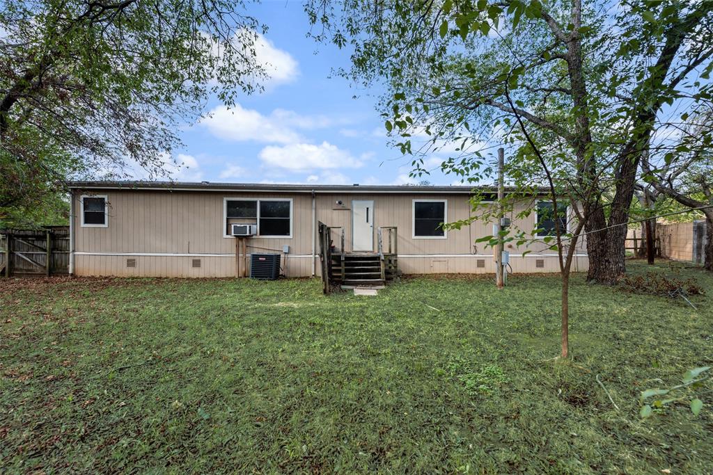 1040 Westpark Circle Property Photo 9