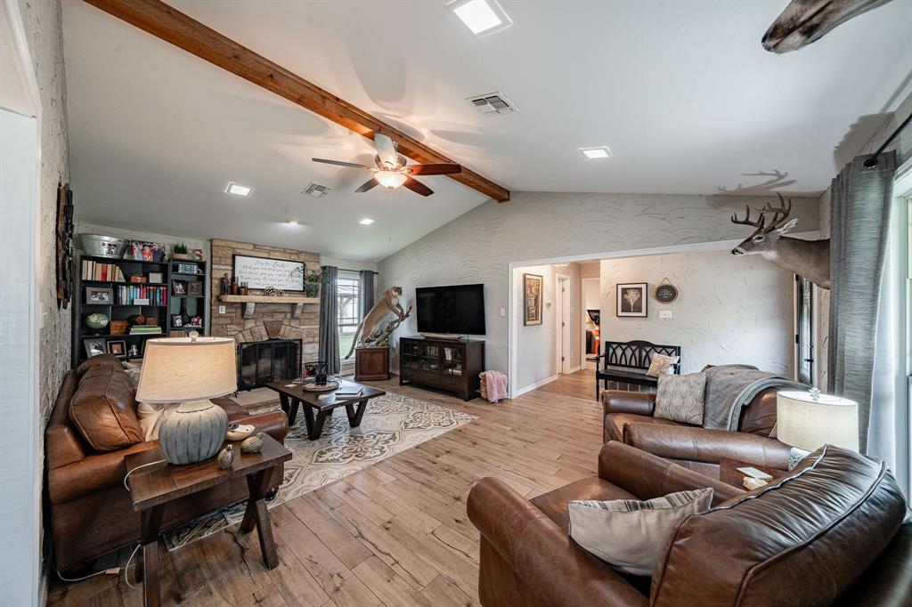 8261 N Us Highway 283 Property Photo 6