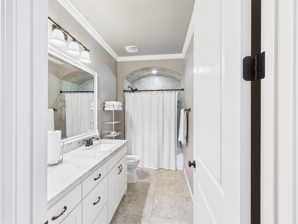 1201 E Iberian Court Property Photo 14