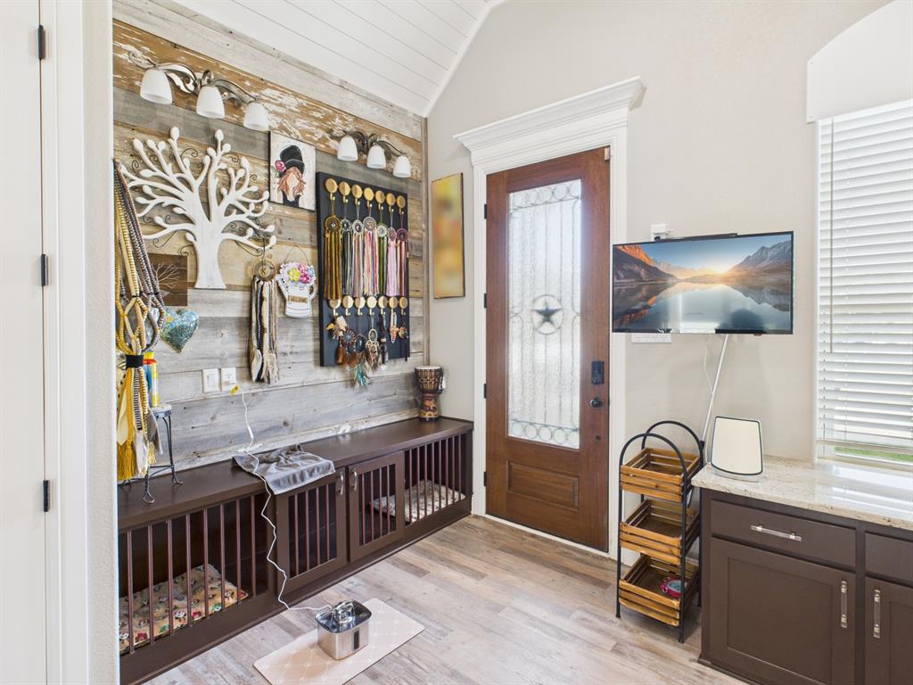 1201 E Iberian Court Property Photo 24