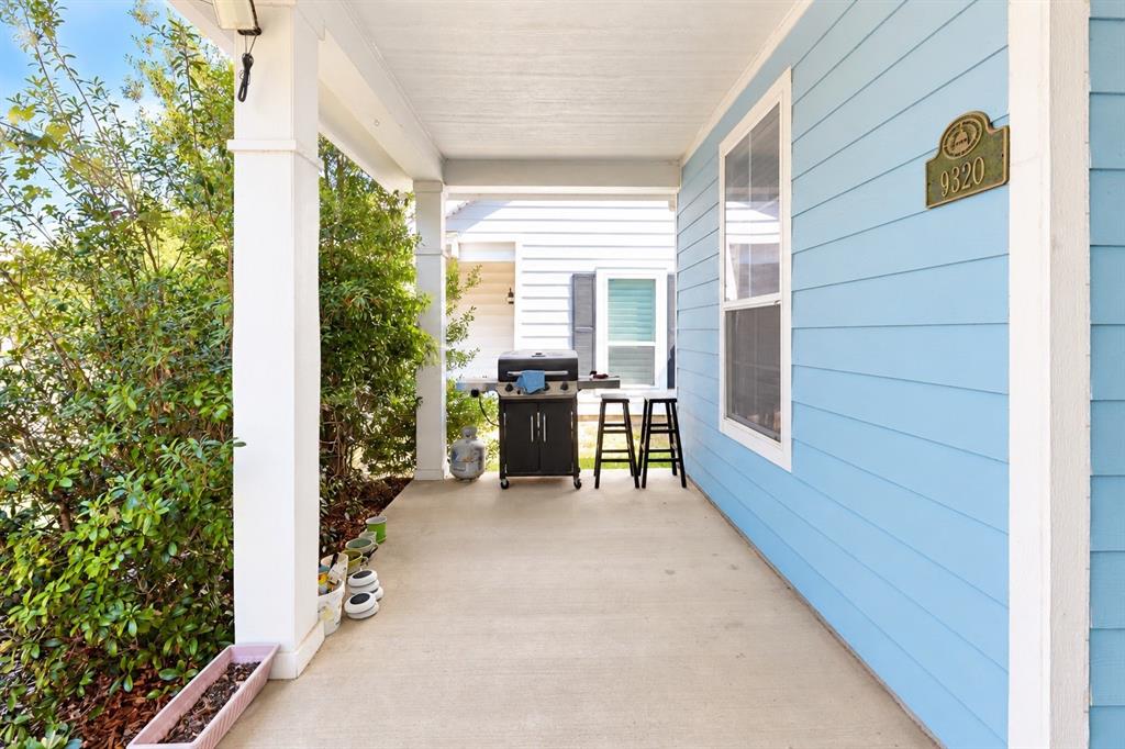 9320 Masse Court Property Photo 4