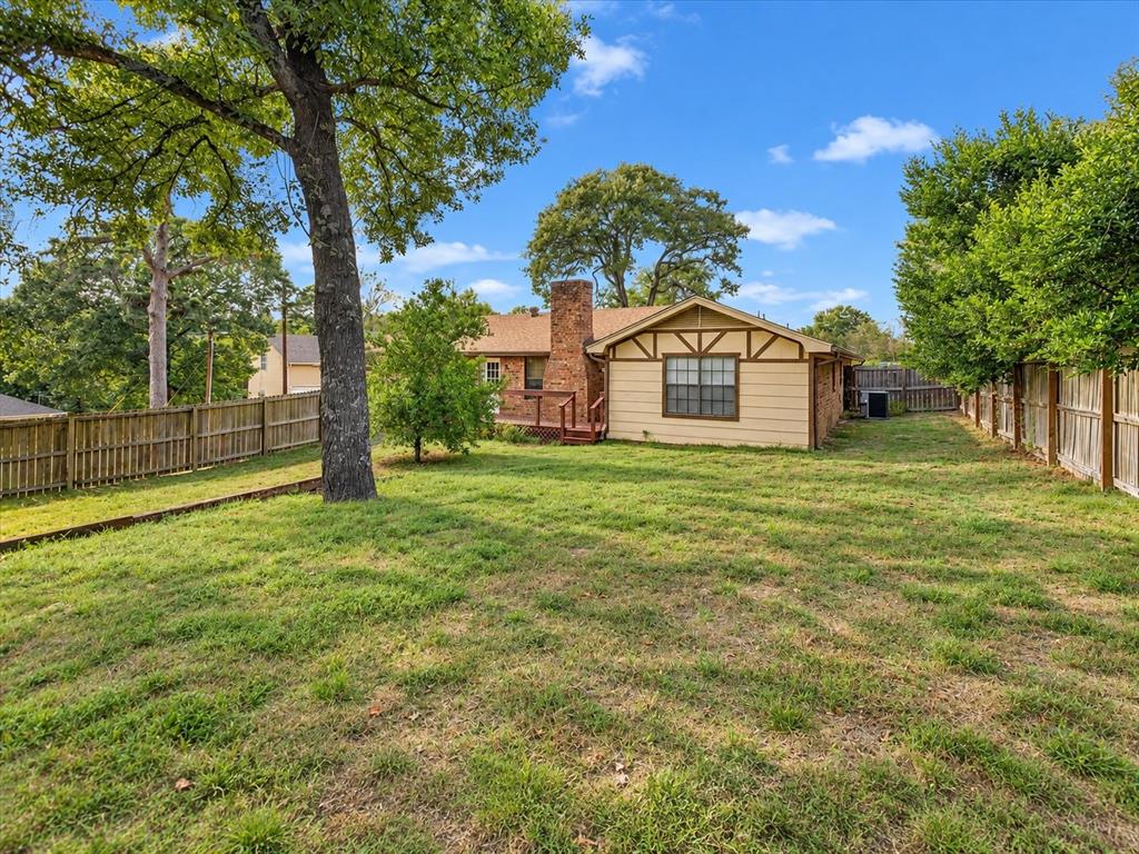 2615 Shady Bluff Property Photo 3