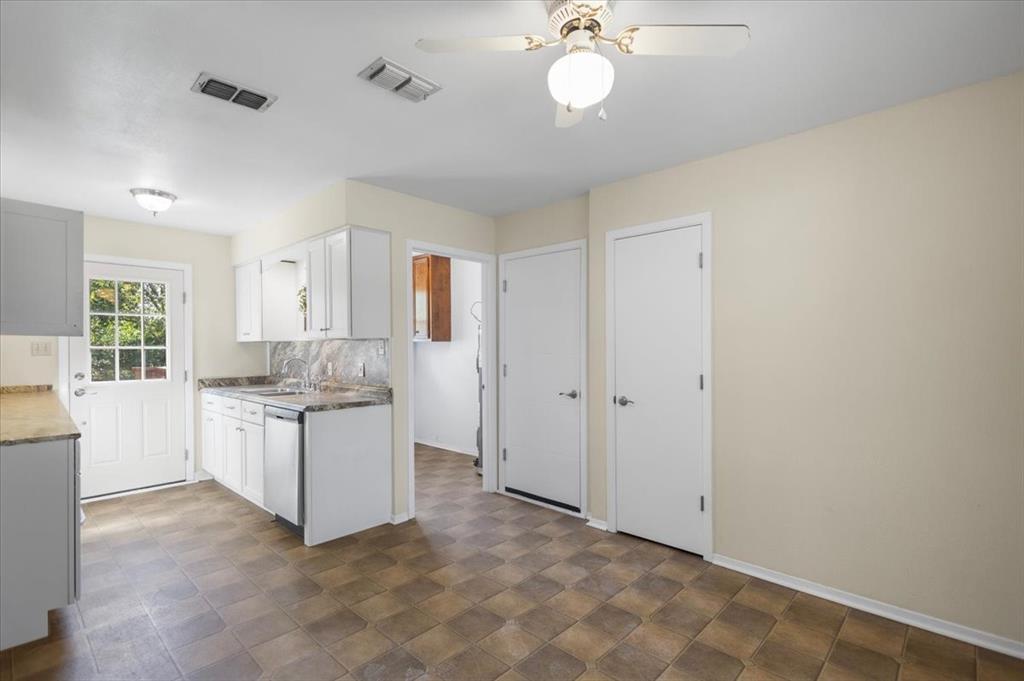 2615 Shady Bluff Property Photo 18