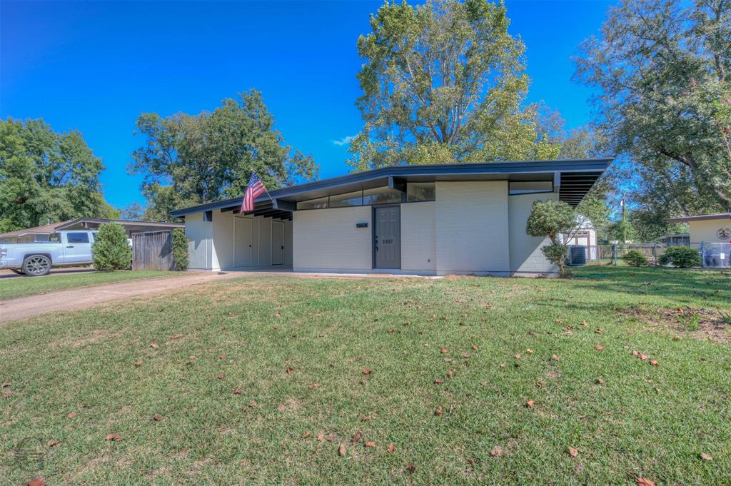 1807 Alison Avenue Property Photo 1