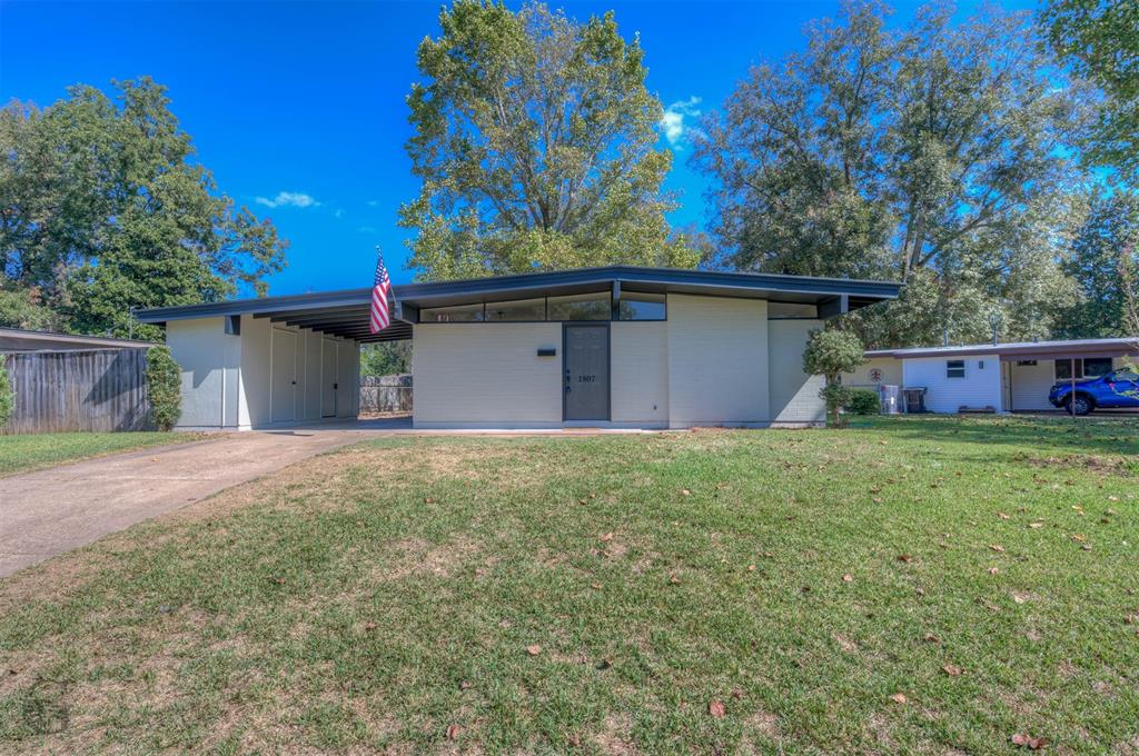 1807 Alison Avenue Property Photo 2