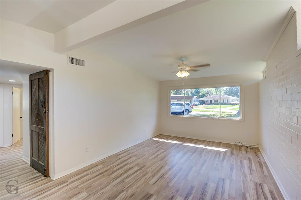1807 Alison Avenue Property Photo 8