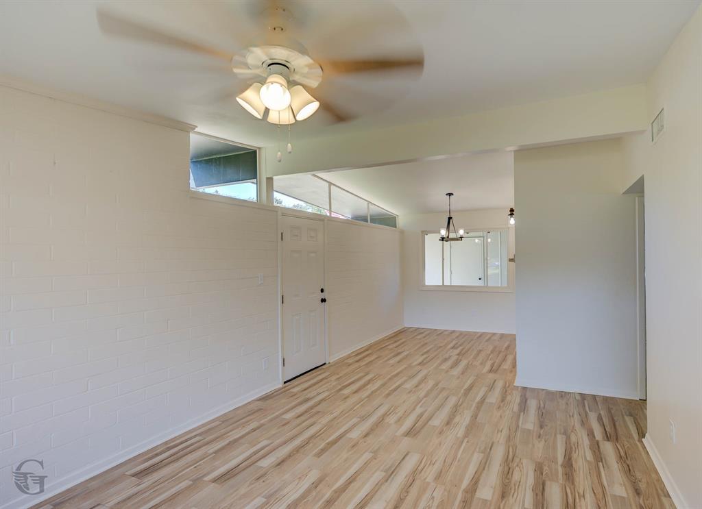 1807 Alison Avenue Property Photo 9