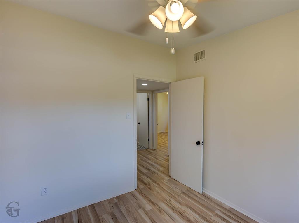 1807 Alison Avenue Property Photo 12