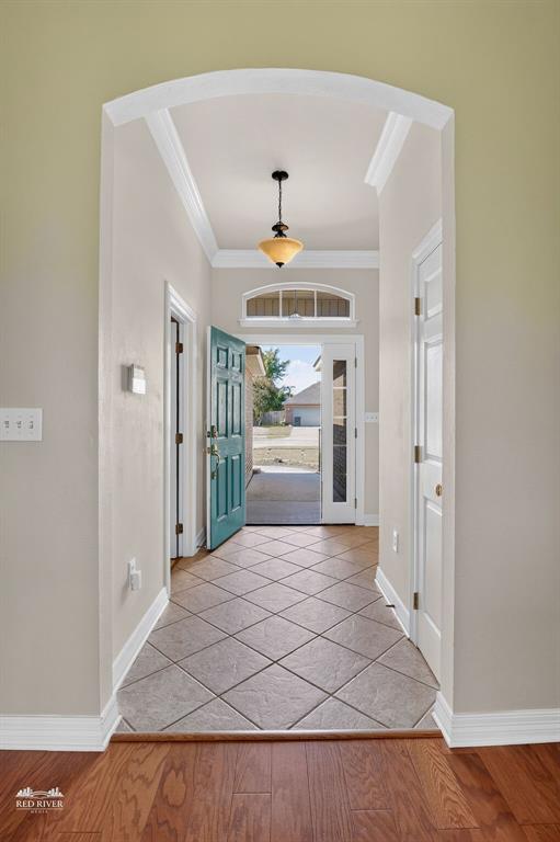 590 Whitefield Lane Property Photo 4
