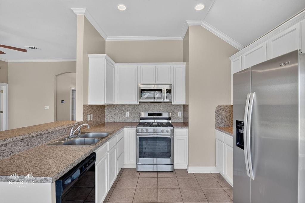 590 Whitefield Lane Property Photo 10