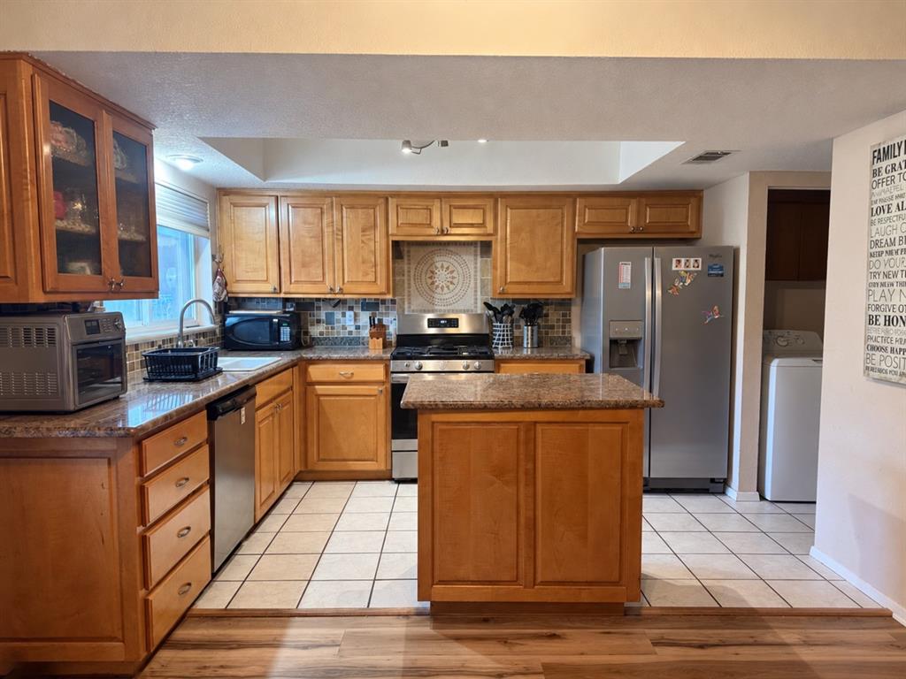 440 Westview Terrace Property Photo 10