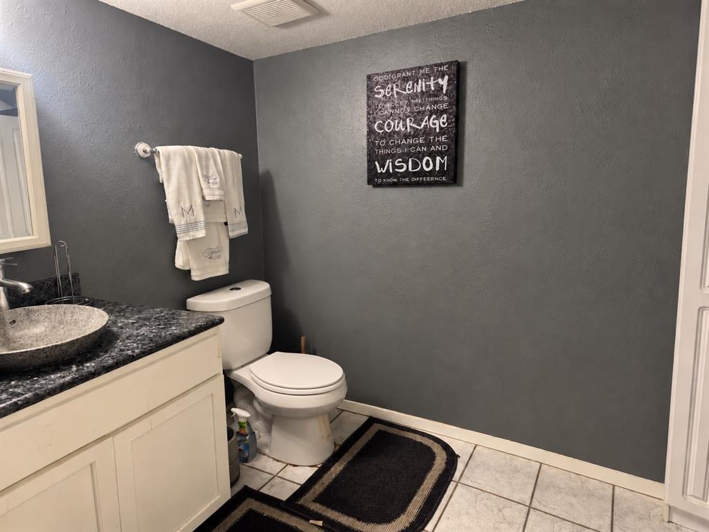 440 Westview Terrace Property Photo 11