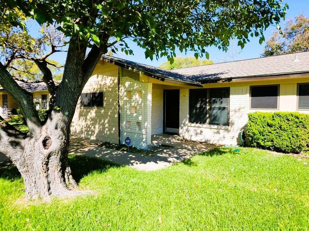 727 Sara Drive Property Photo 1