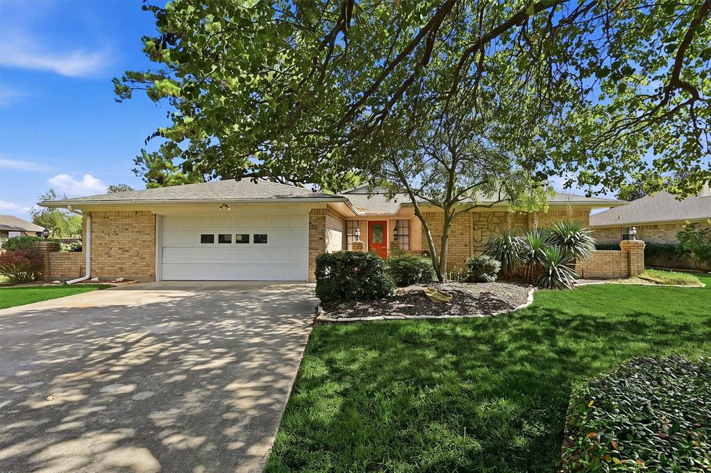 718 Kiowa Drive Property Photo 1