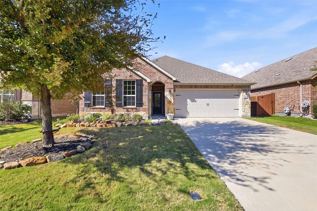 525 Yellowstone Drive Property Photo 1