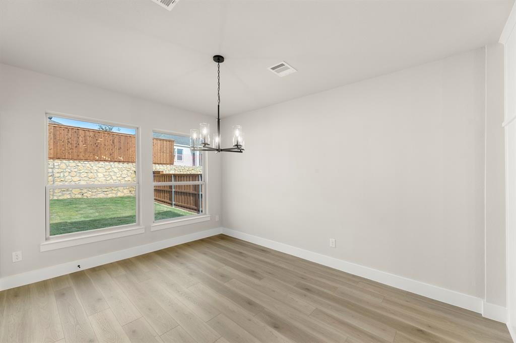 520 Loggia Way Property Photo 16