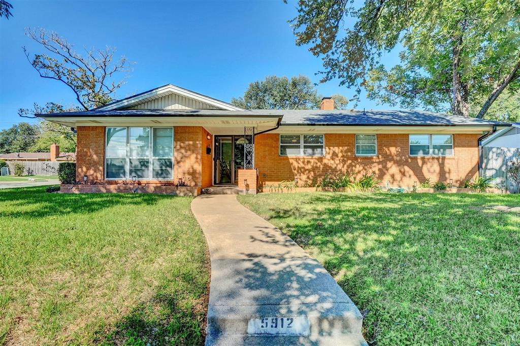 5912 Lubbock Avenue Property Photo 1