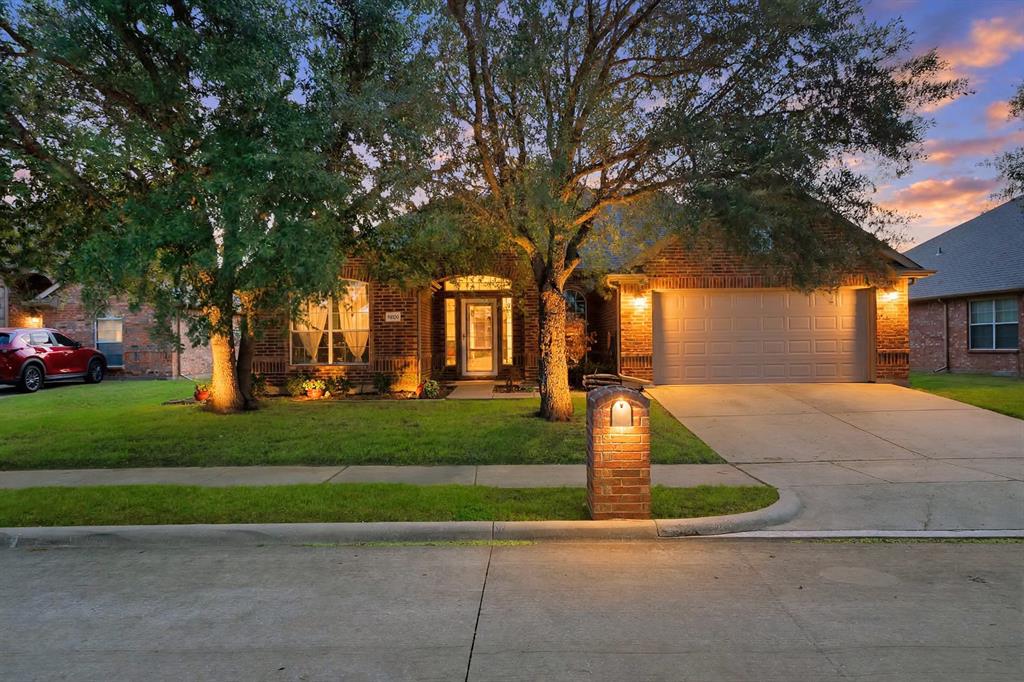 9809 Havenway Drive Property Photo 1
