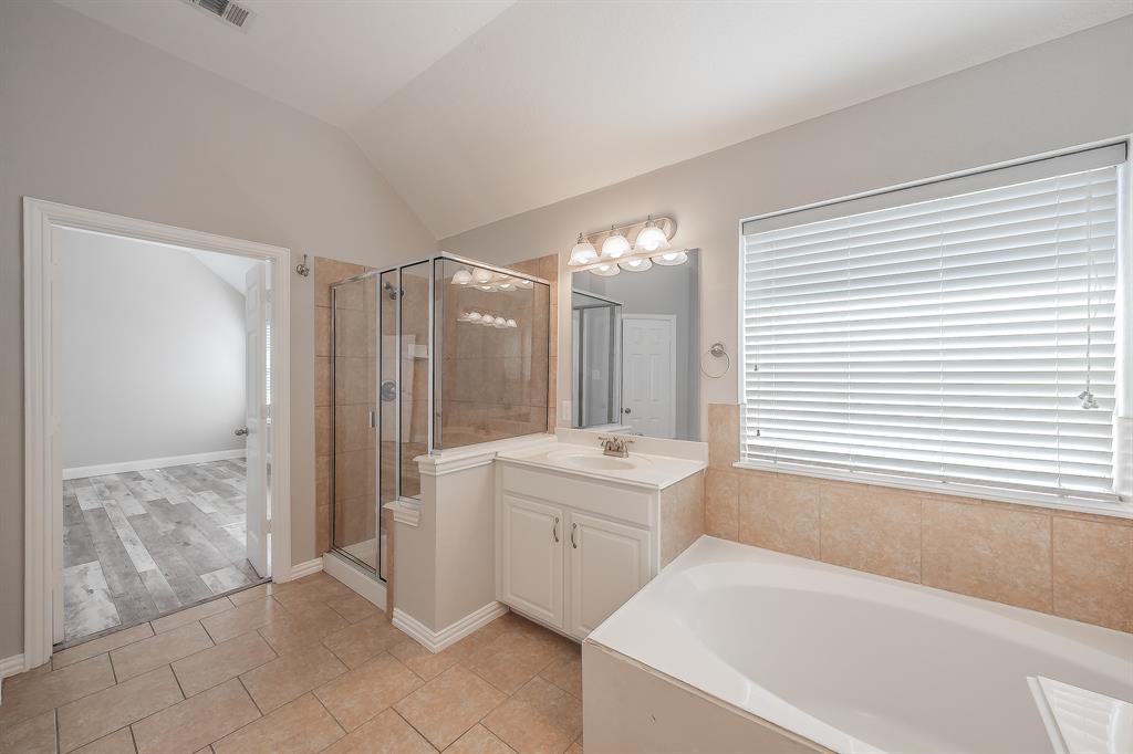 10305 Stoneside Trail Property Photo 34