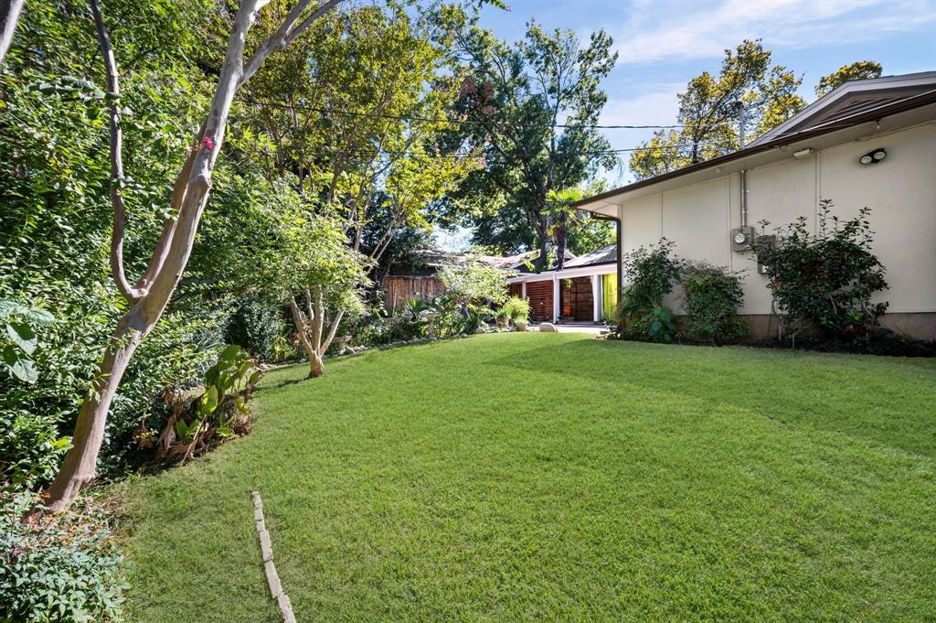 9011 Fringewood Drive Property Photo 31