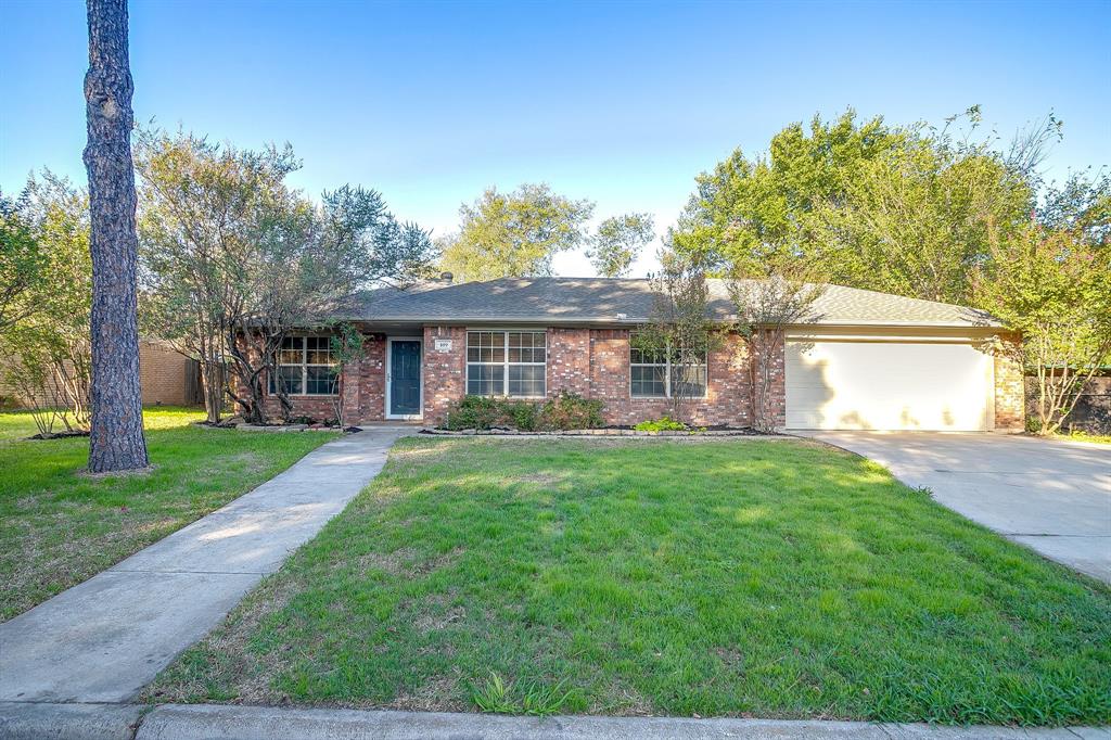 109 Briarwood Drive Property Photo 1
