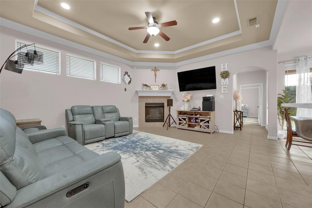 5801 Mira Lago Lane Property Photo 7