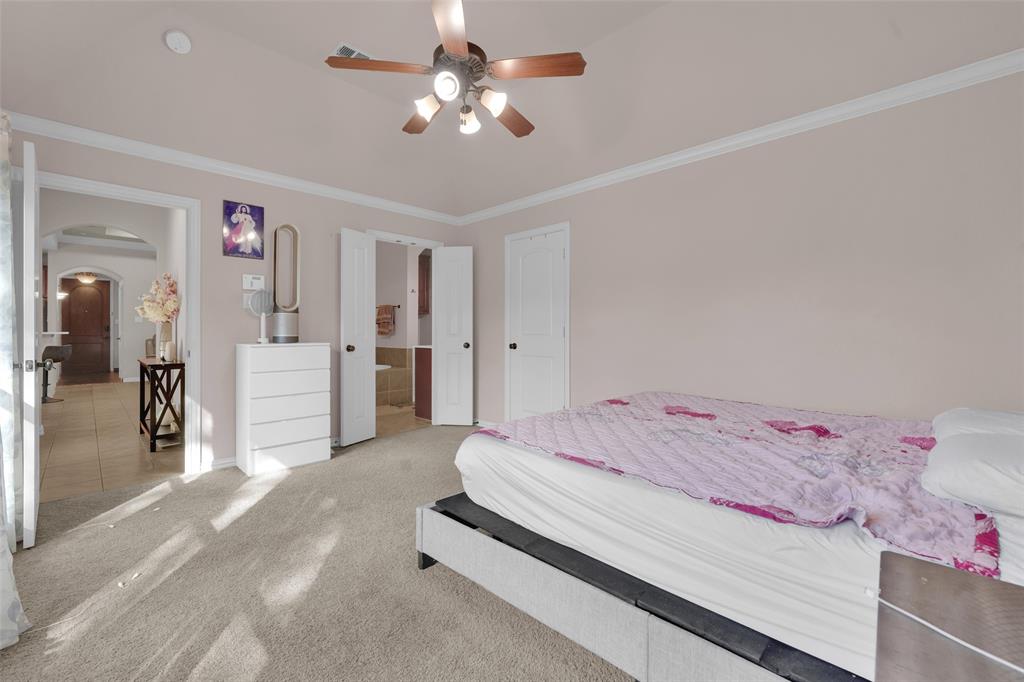 5801 Mira Lago Lane Property Photo 13