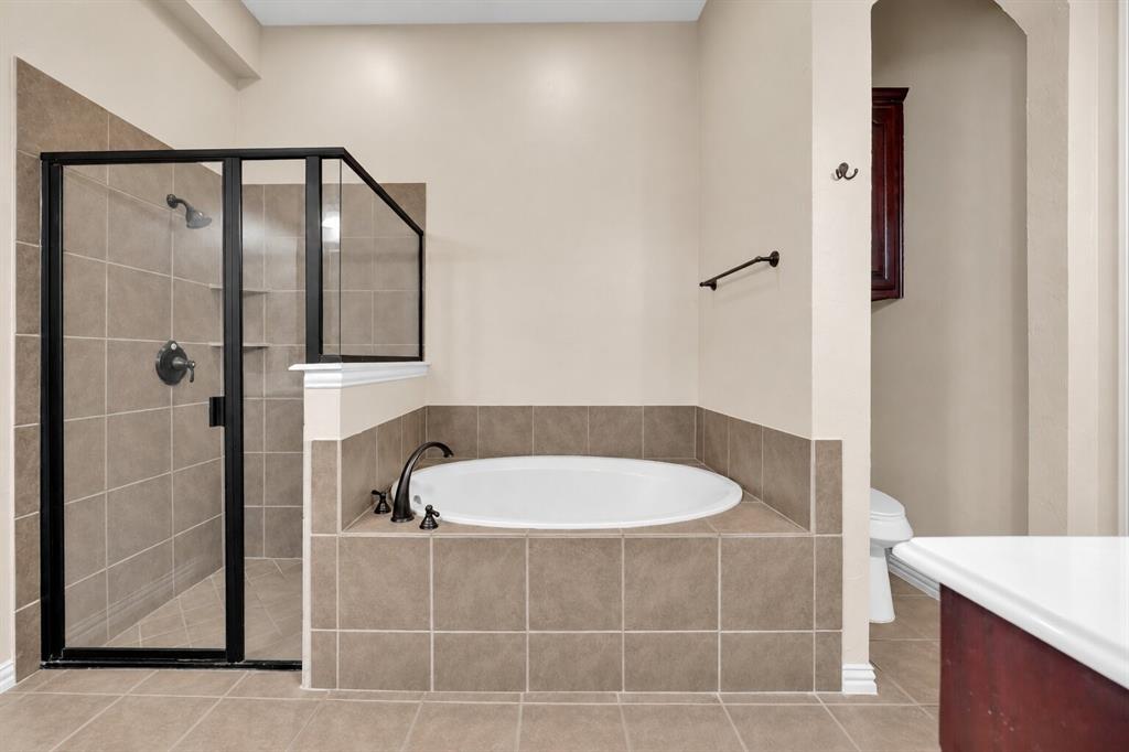 5801 Mira Lago Lane Property Photo 17