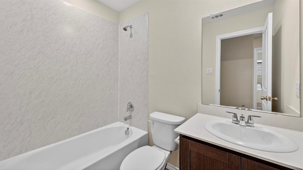 1611 Somerville Drive Property Photo 1