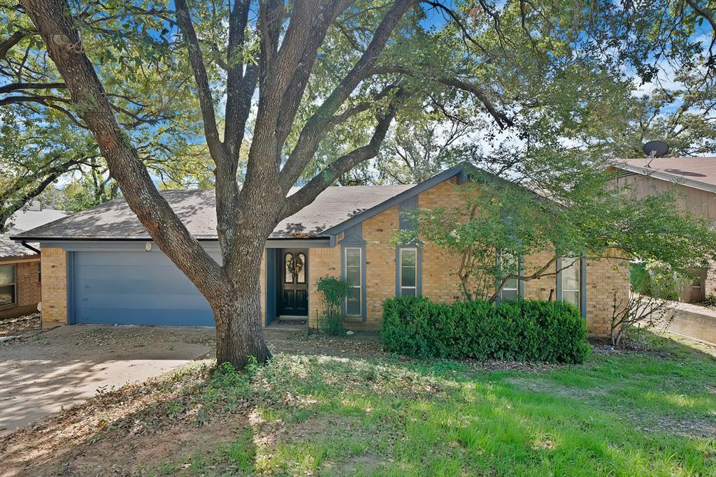 7648 Blue Carriage Lane Property Photo 1