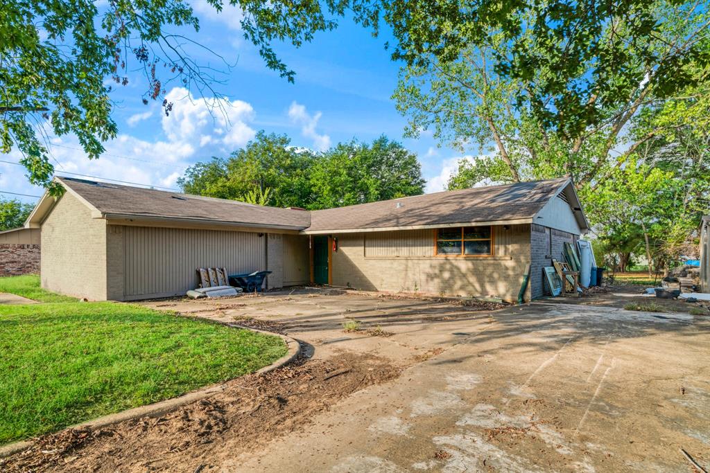 2670 40th Street Property Photo 1